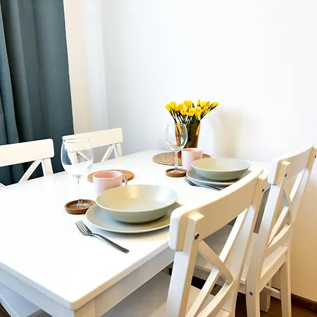 Next Life Βαρσοβία